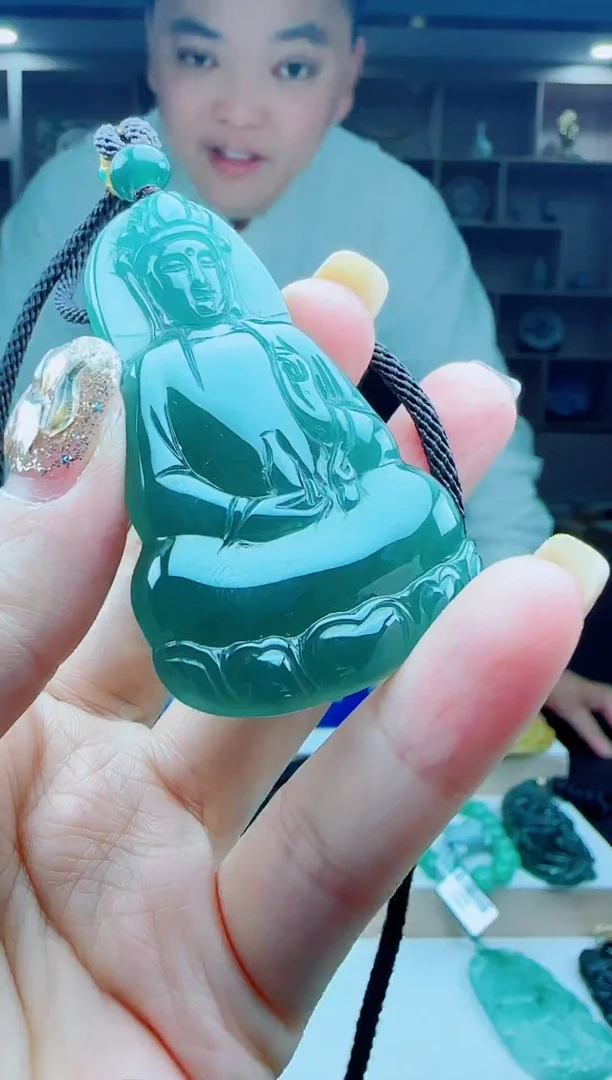 颈饰未镶嵌翡翠多样性发其一  小素衣观音