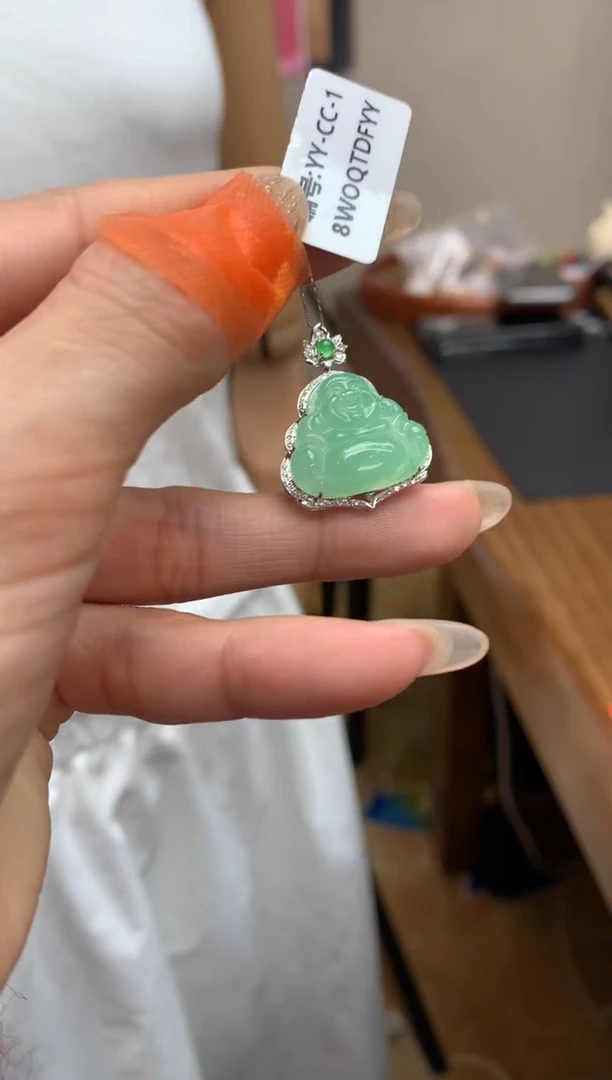 【闪购商品】翡翠颈饰18K金镶嵌佛公