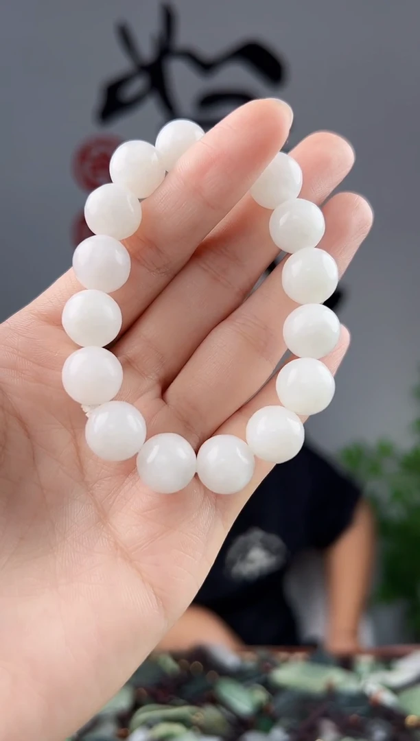 颈饰未镶嵌和田玉拍一发一，多样性发货