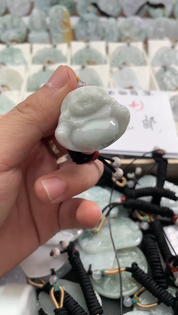 颈饰未镶嵌翡翠26/01/03/38