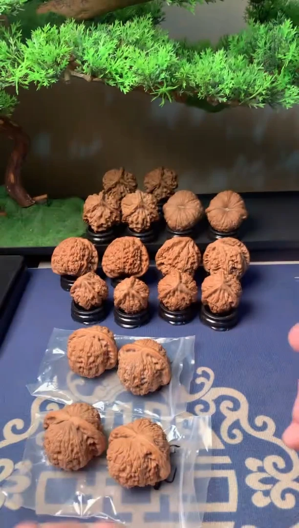 【闪购商品】文玩核桃吊坠43闷白