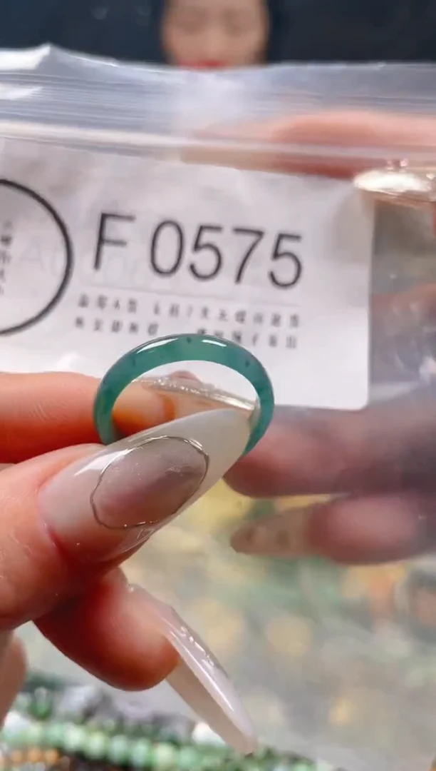 【闪购商品】翡翠颈饰未镶嵌19/F/翡翠A货一图一物