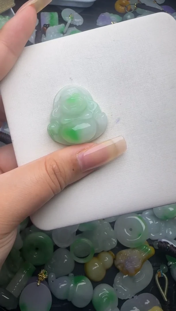 翡翠未镶嵌颈饰天然缅甸翡翠吊坠