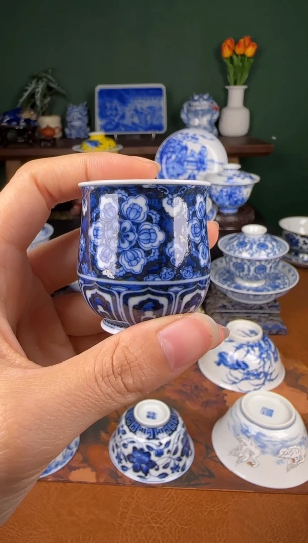杯洪印幕明 宝相蓝地留白小品茗杯