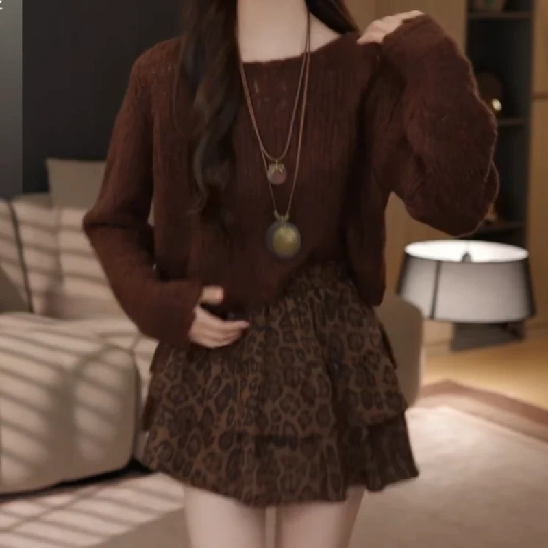 【软心泡芙】秋薄款设计感显瘦针织衫+精致豹纹百褶半身裙