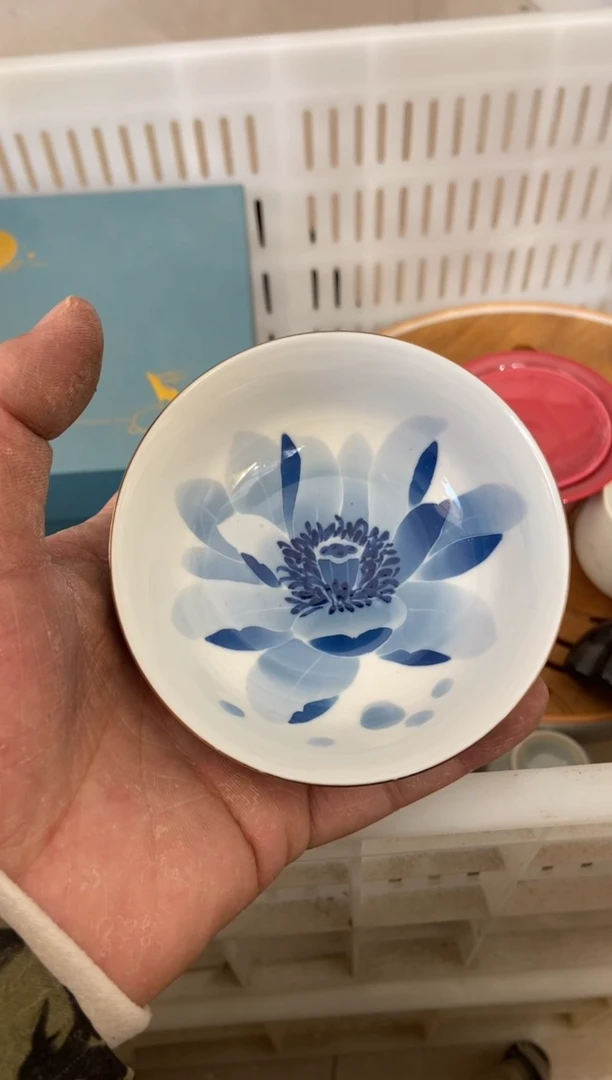 杯无运费险有瑕疵的摄影的产品有使用过的痕迹有点脏介意勿拍