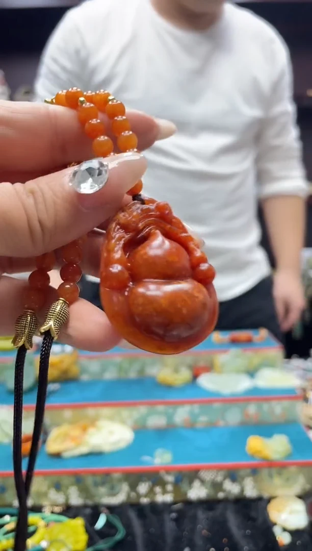 未镶嵌岫玉吊坠·