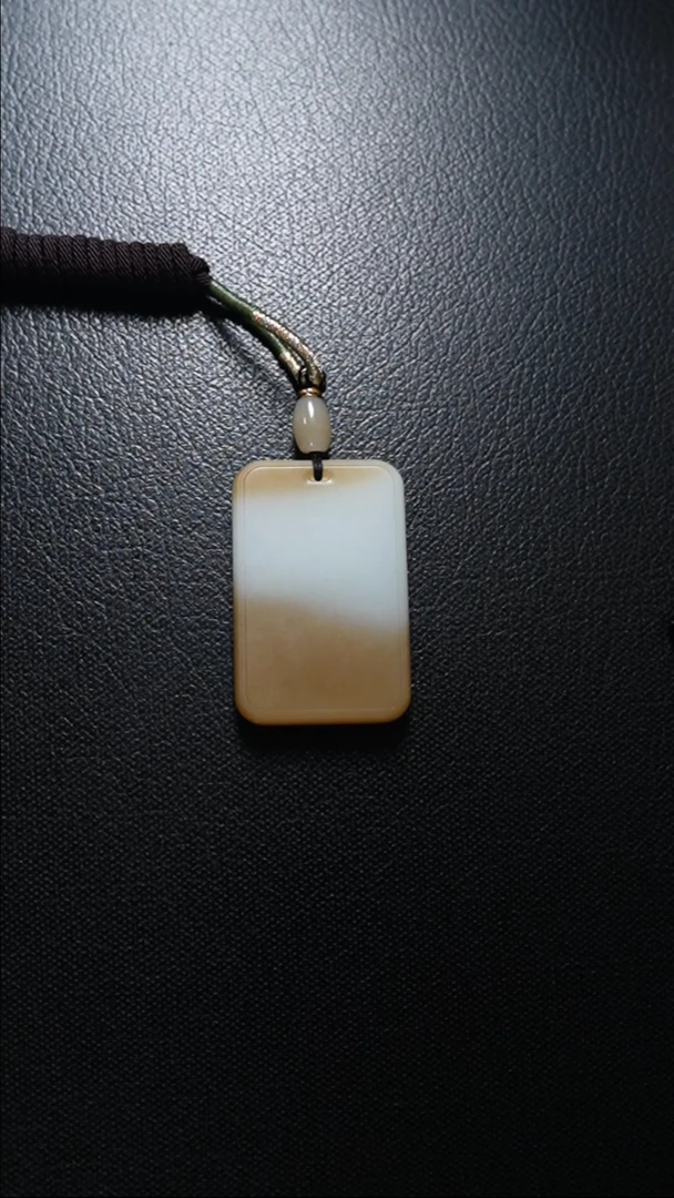 【闪购商品】和田玉颈饰未镶嵌无事牌