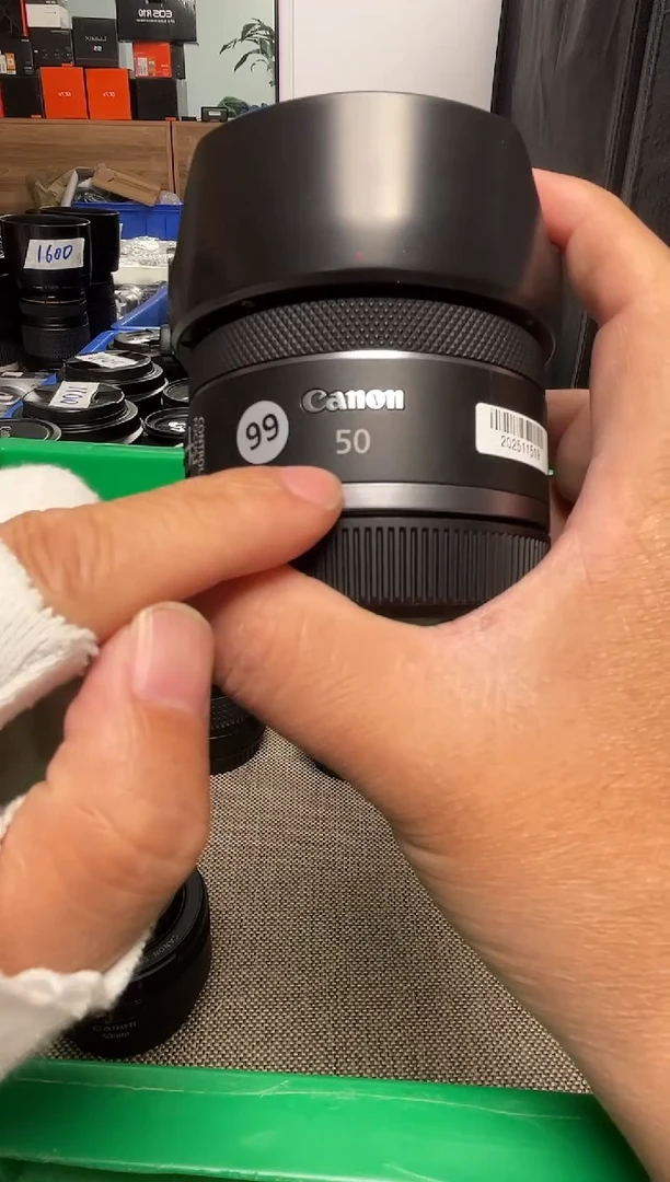 99新RF 50/1.8镜头