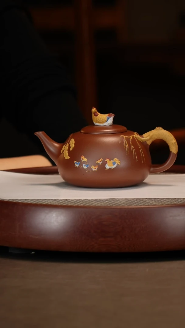 【闪购商品】紫砂茶壶全家福+桑黎兵山水画+松鼠葡萄杯300c