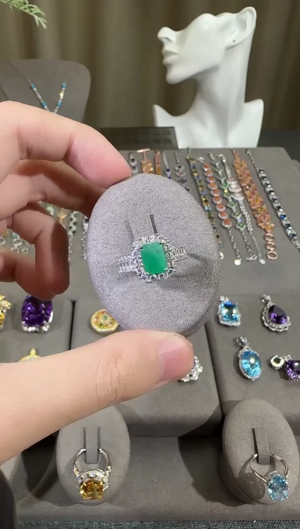 银S925镶嵌戒指祖母绿10*8mm戒指简约设计款