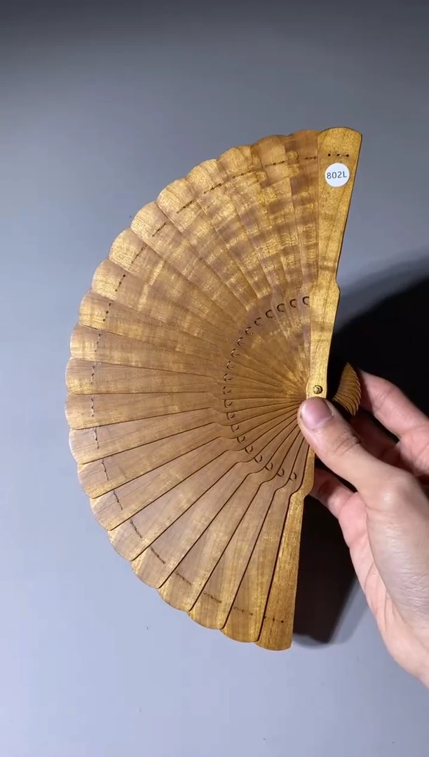 【闪购商品】金丝楠木雕802号15cm金丝楠木小叶桢楠扇子
