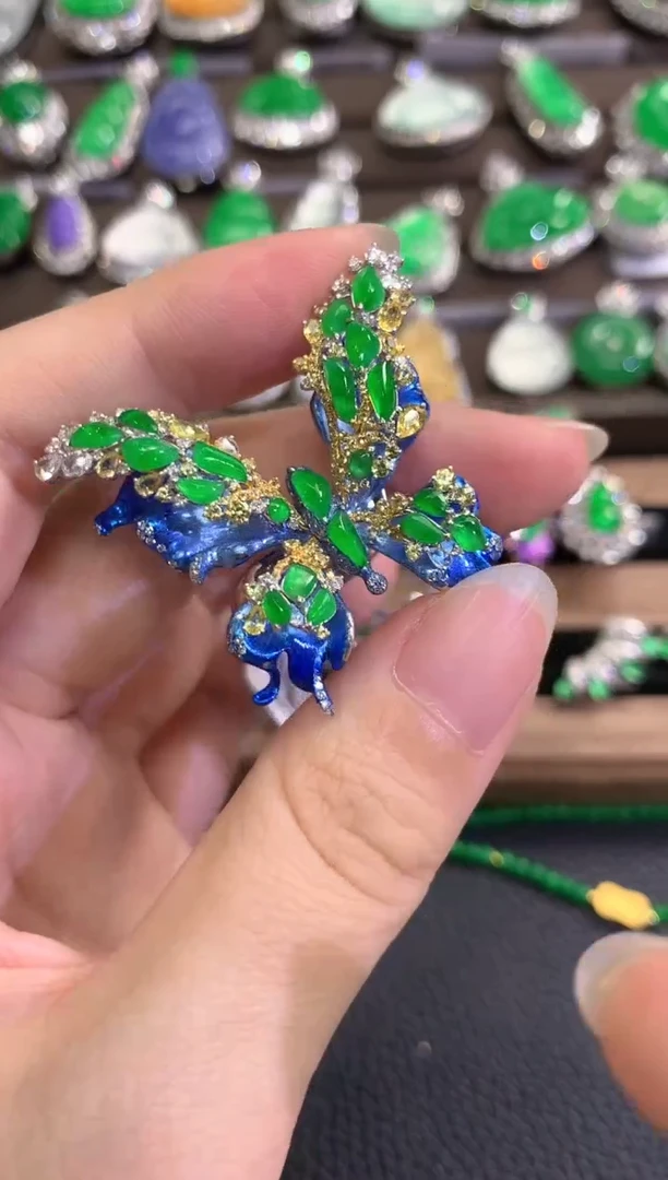 18K金镶嵌戒指翡翠春日珠宝 D36 不退换