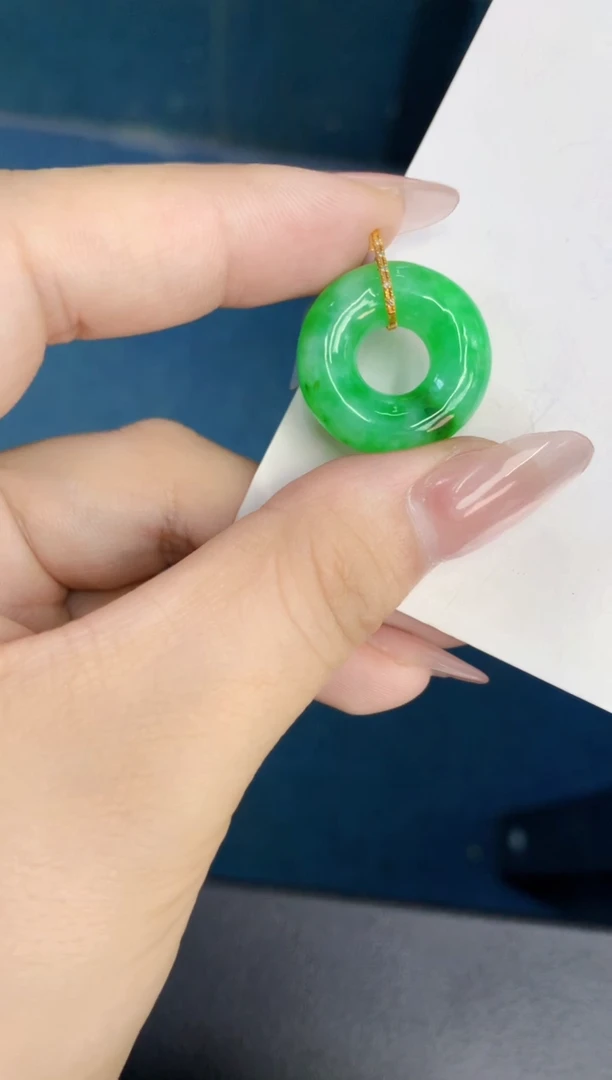 翡翠18K金镶嵌吊坠(不含链)1