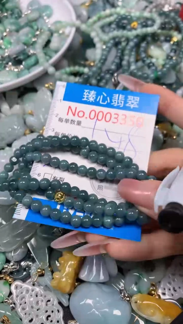 【闪购商品】翡翠颈饰未镶嵌含绳0003350