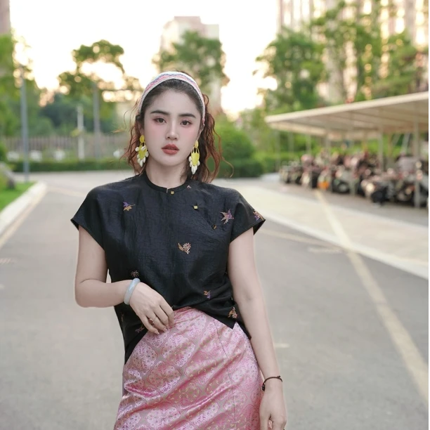 花汀堂·新款夏季龟裂纹真丝香云纱刺绣短款复古上衣