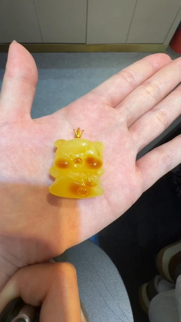 【闪购商品】琥珀珠宝奇石18K金镶嵌小猪