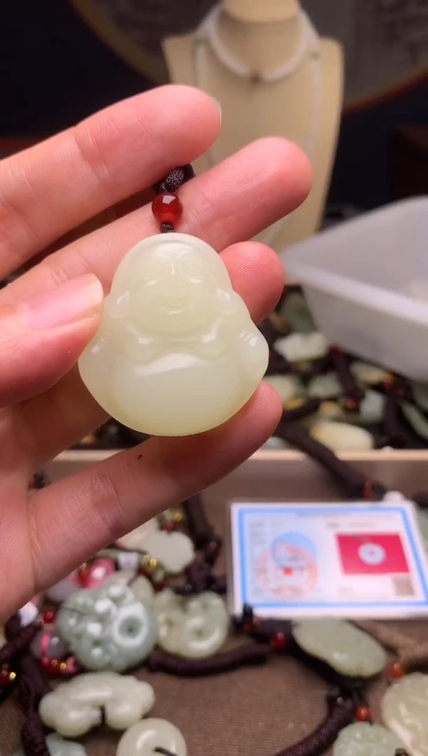 玉新疆料青海料清水吊坠