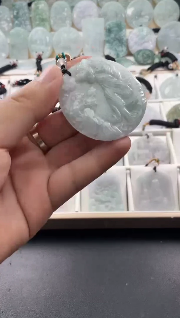 颈饰未镶嵌翡翠....9/23/.161