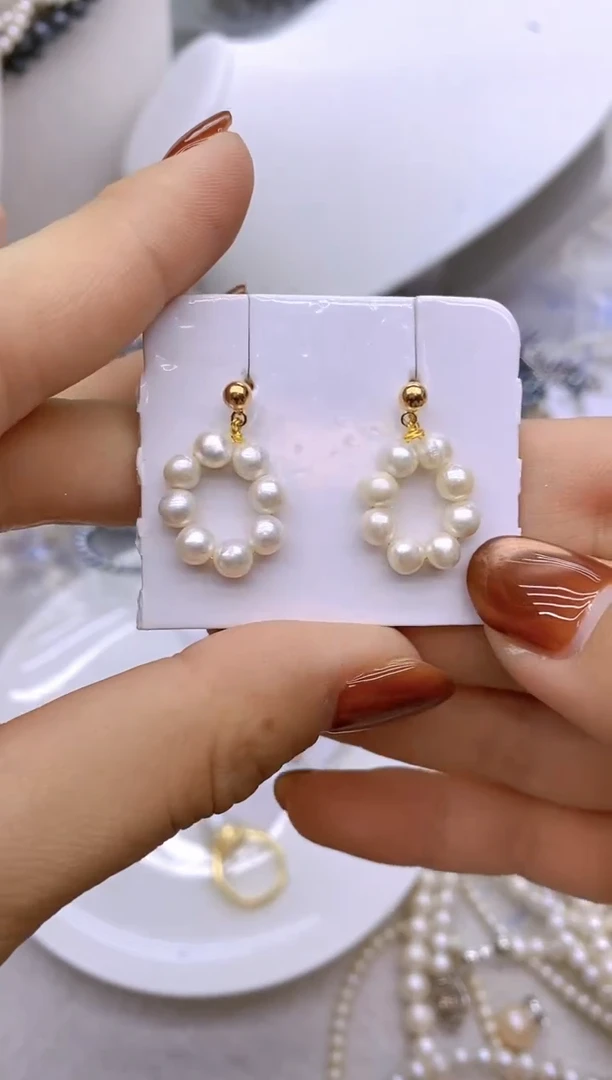 未镶嵌1淡水珍珠耳饰