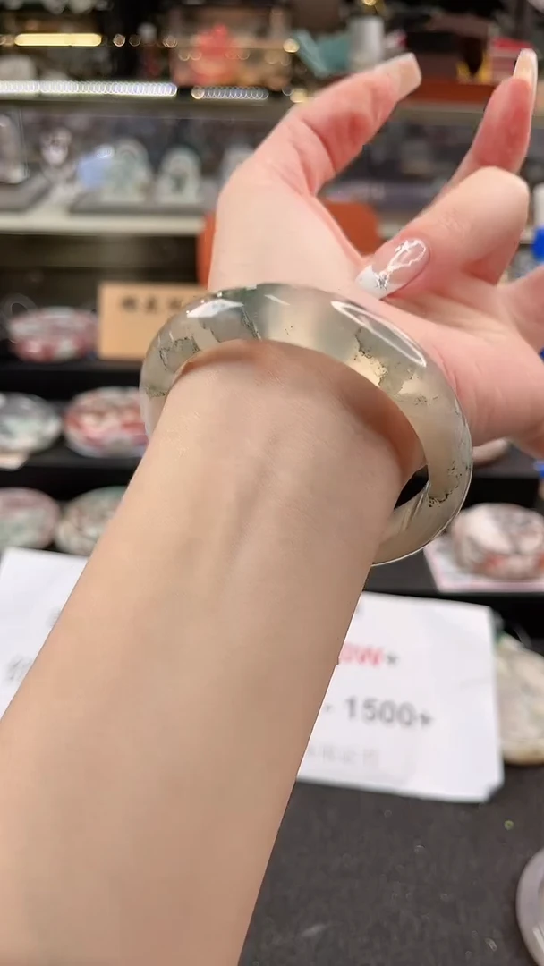 未镶嵌手镯石英质玉尘*丷圈口（赠品镯心）圈口（赠品镯心）