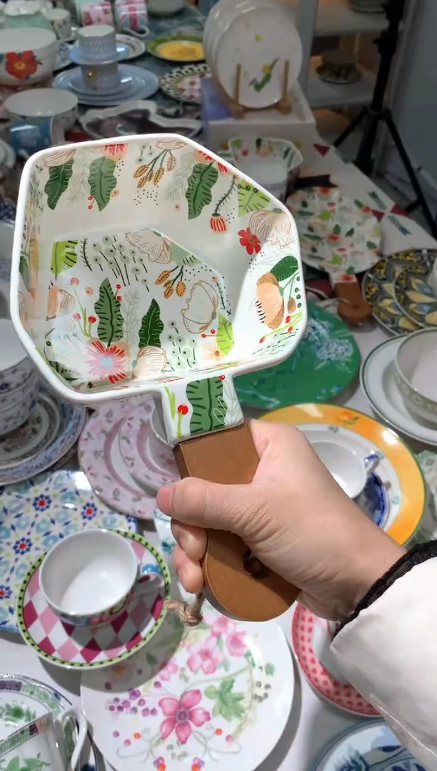 【闪购商品】瓷片陶瓷原单CC302餐具1个