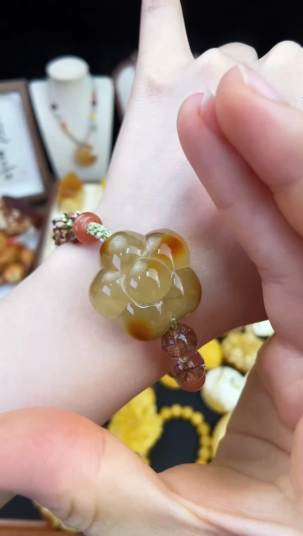琥珀未镶嵌珠宝奇石柒月