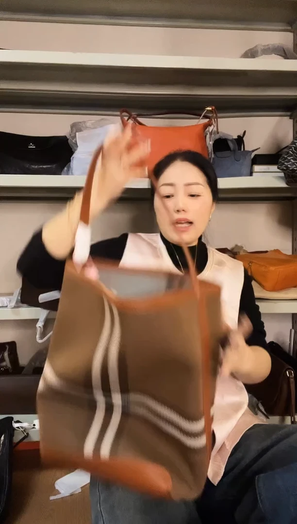 牛皮（革）高端订制时尚百搭女士手提斜跨包