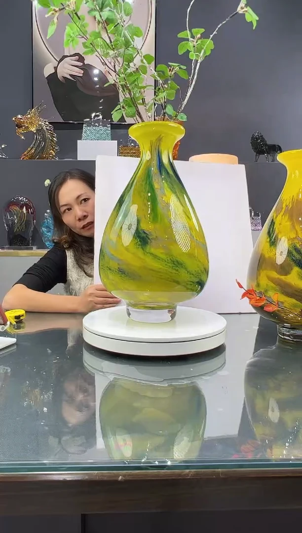 琉璃富**伴 水晶琉璃花瓶1个