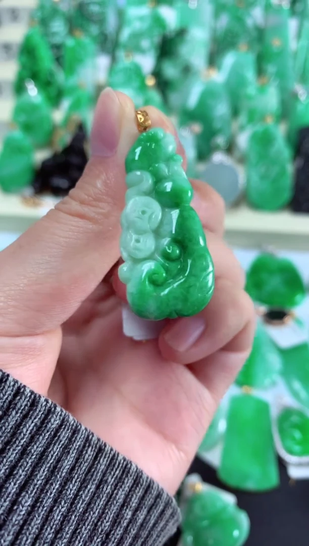 翡翠18K金镶嵌吊坠(不含链)挂件