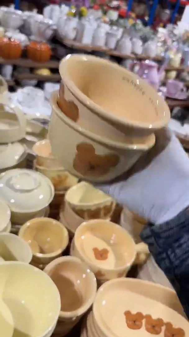 陶瓷2个小熊米饭碗微瑕 凑满20元包邮