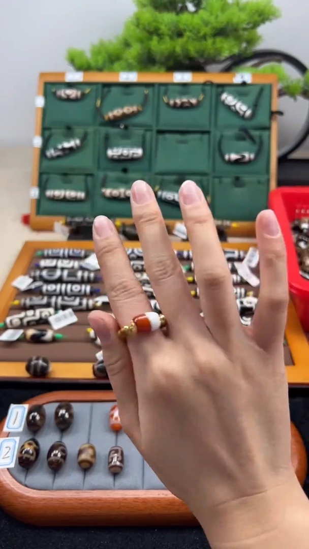 玛瑙/玉髓（覆膜）颈饰合金104（微瑕）