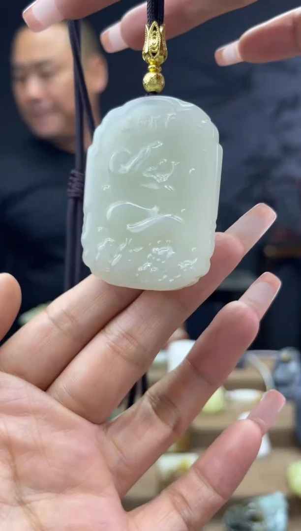 颈饰未镶嵌和田玉1
