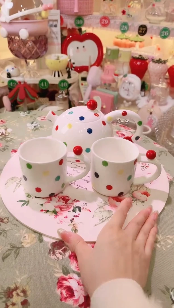 【闪购商品】摆件波点茶壶套装品质好，发货快，放心拍