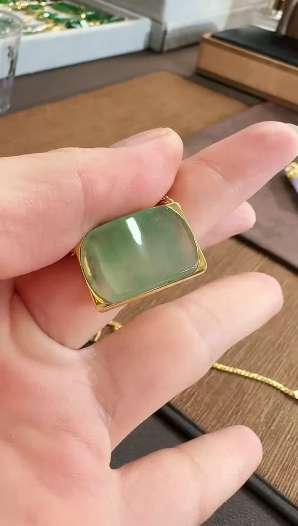 吊坠(不含链)18K金镶嵌翡翠吊坠