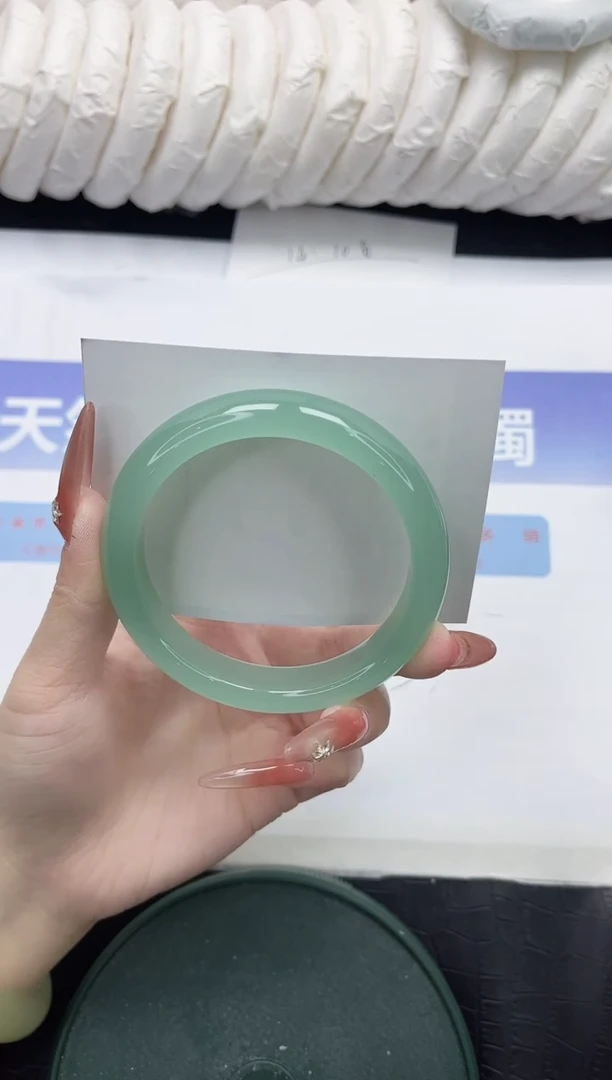 未镶嵌手镯石英质玉118-59.3