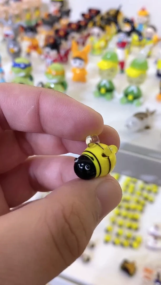 琉璃手工艺品蜜蜂