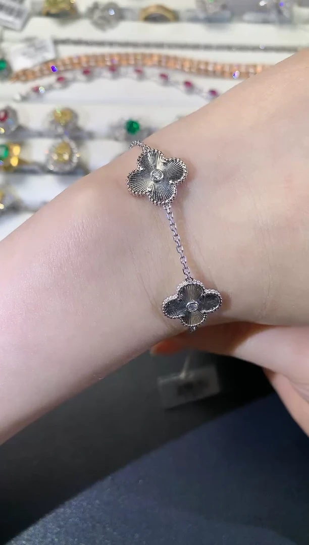 【闪购商品】钻石手链18K金镶嵌R500|9800