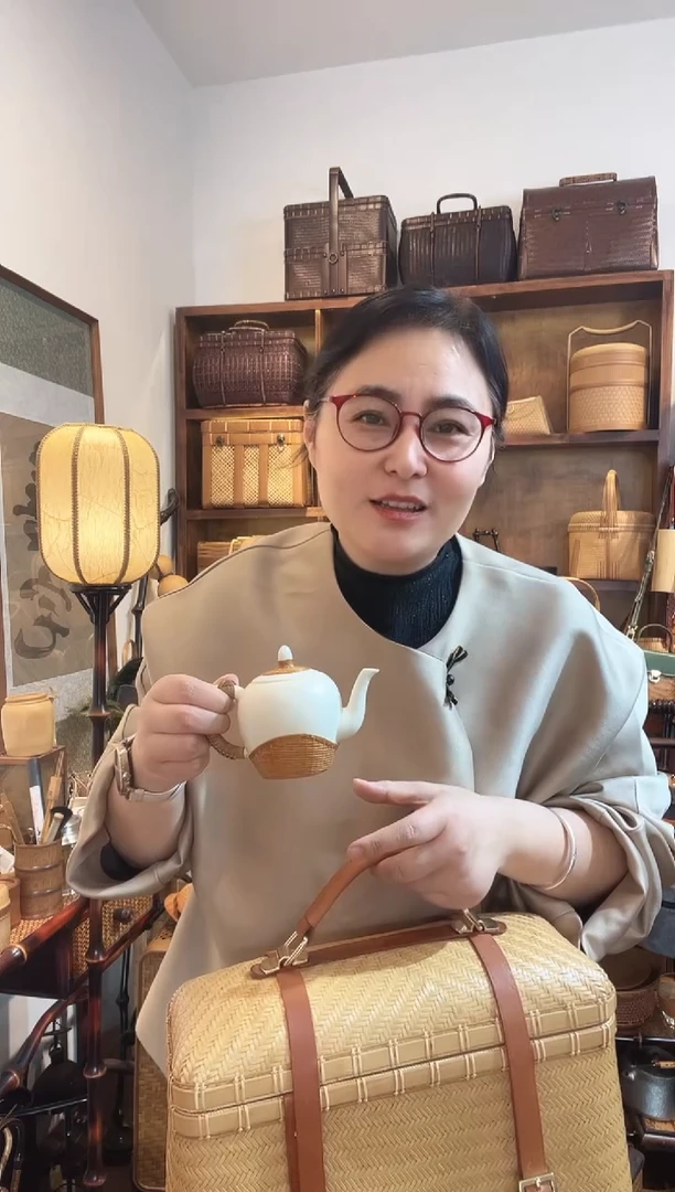 PY176竹扣苏打釉美人壶
