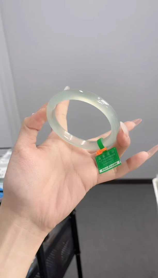 【闪购商品】玛瑙/玉髓手镯未镶嵌60-61圈