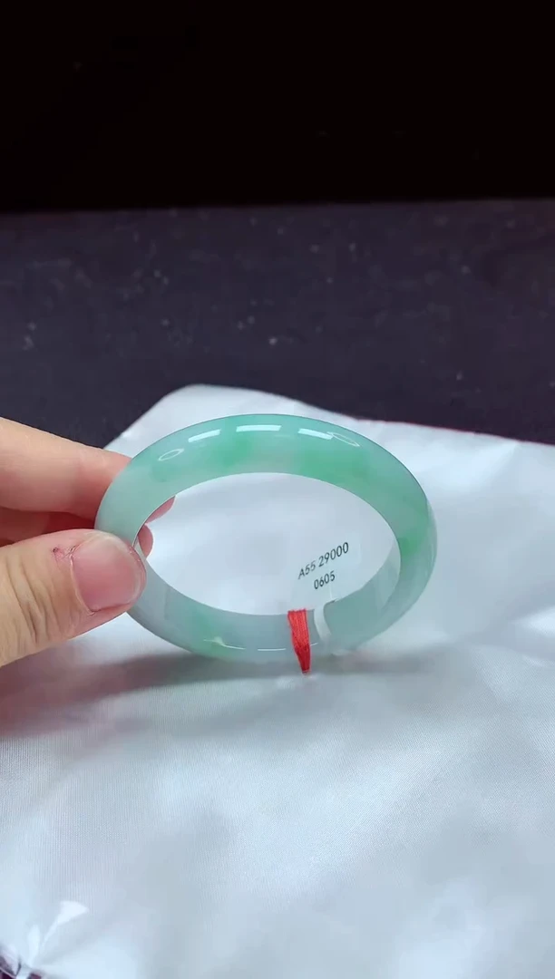 【闪购商品】翡翠手镯未镶嵌镯子55+