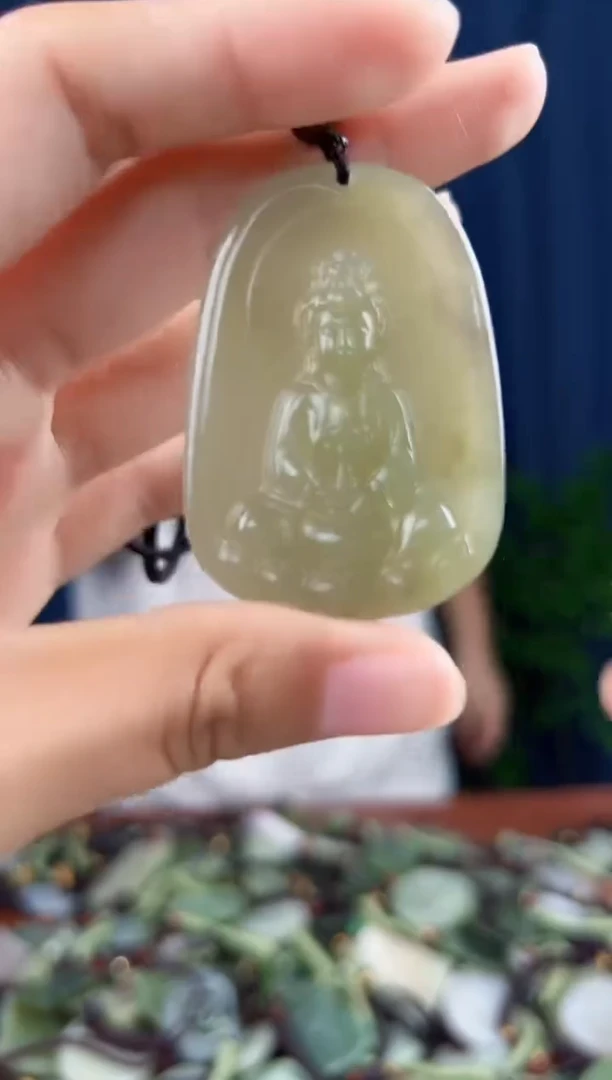 未镶嵌和田玉挂件拍一发一，