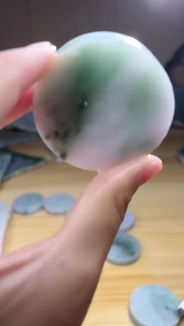 翡翠未镶嵌颈饰翡翠A货 姜谭298