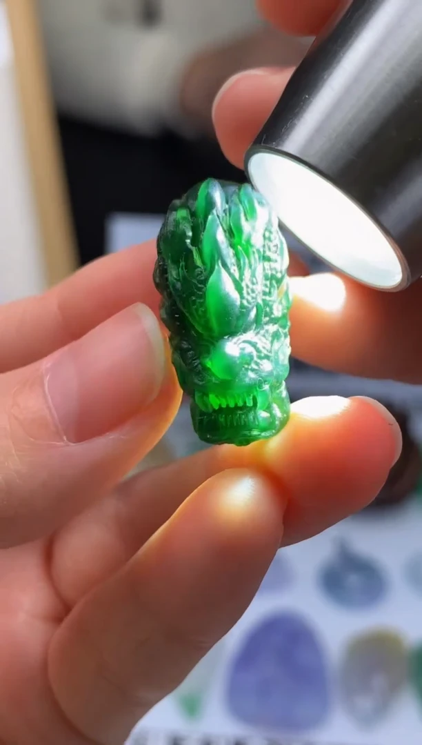 【闪购商品】定制翡翠未镶嵌吊坠-86542