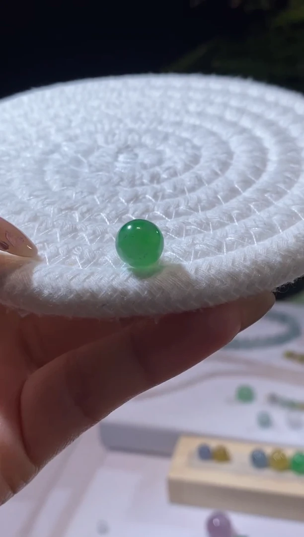 未镶嵌定制翡翠卡8.8珠珠  买断不退换