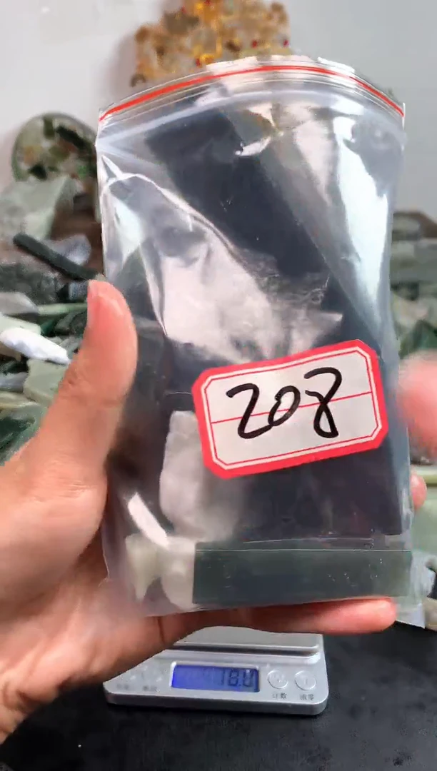 未镶嵌和田玉摆件208