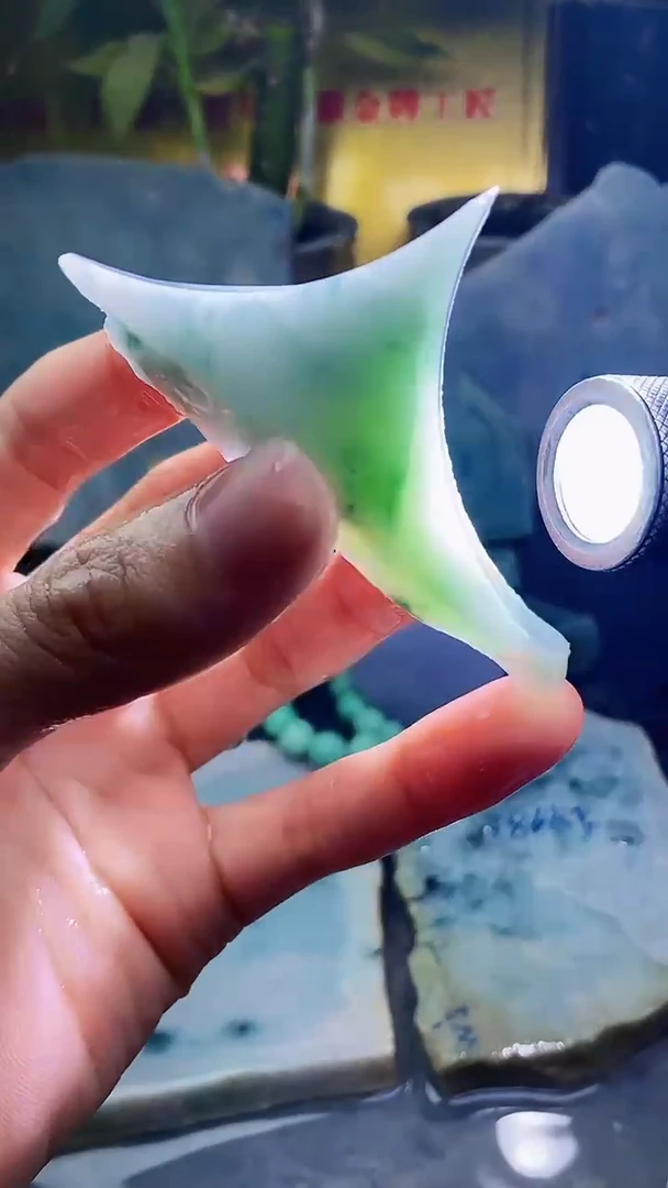 未镶嵌挂件翡翠小雨104