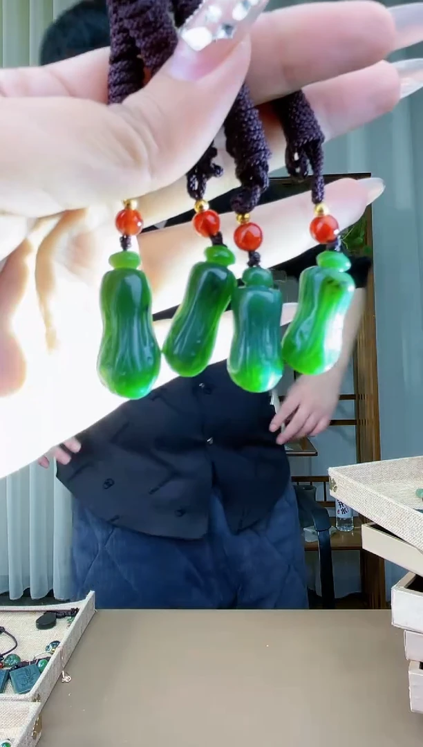 【闪购商品】和田玉挂件未镶嵌拍一发一，多样性发货！