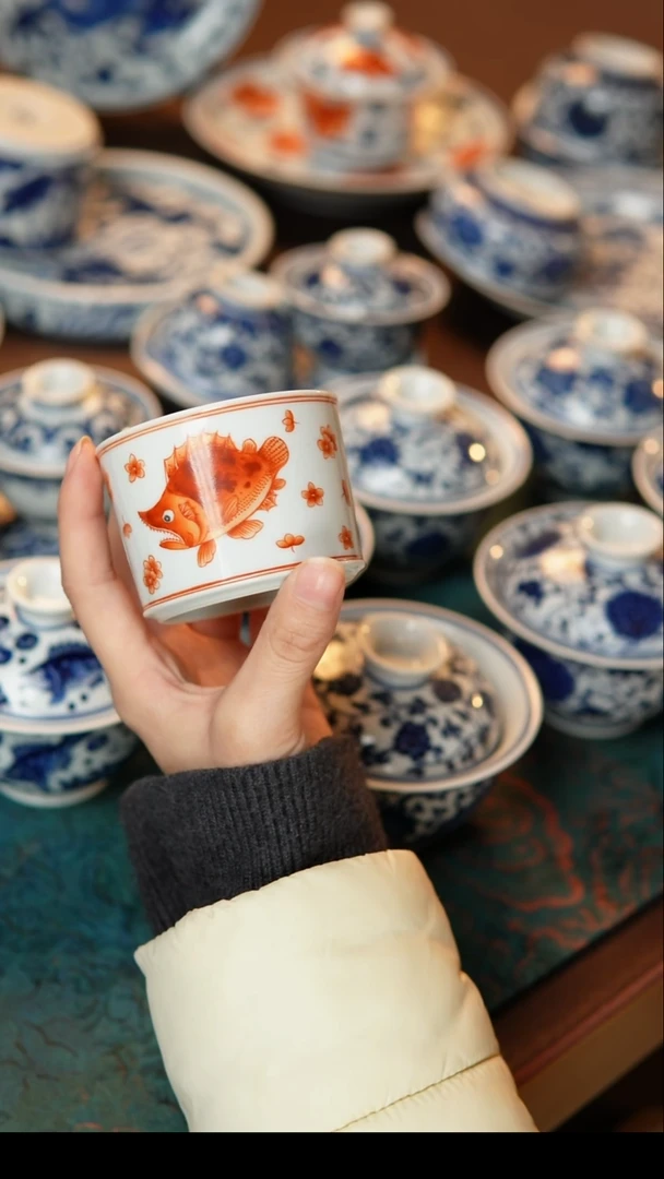 茶具矾红桃花鲑鱼主人杯