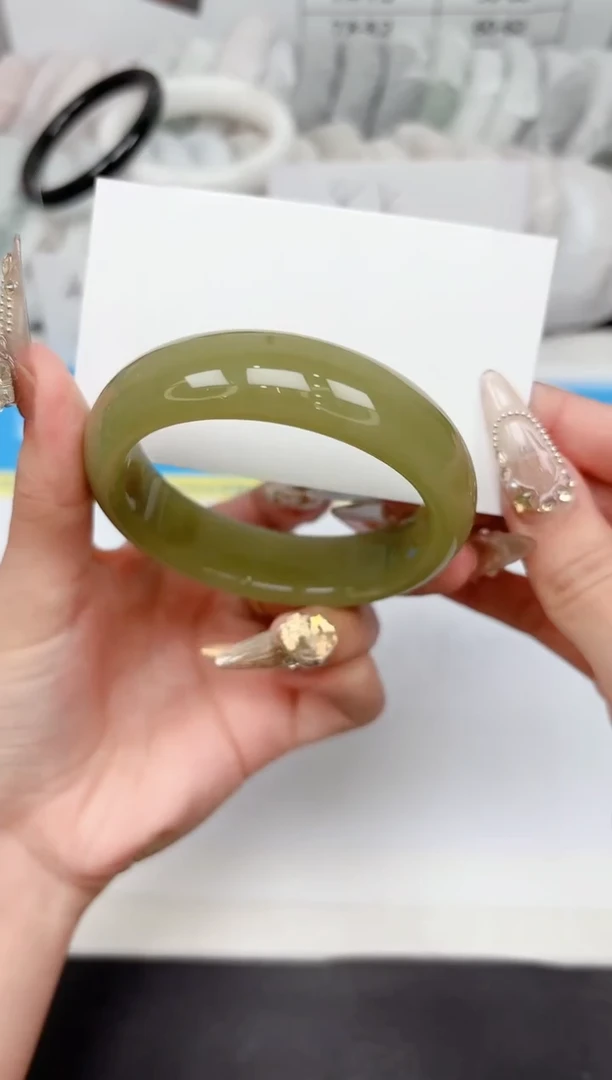 石英质玉手镯未镶嵌192-56.4